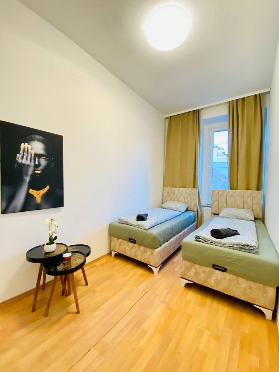 Comfortable Room In The 23Rd District Of Vienna Fr4 외부 사진