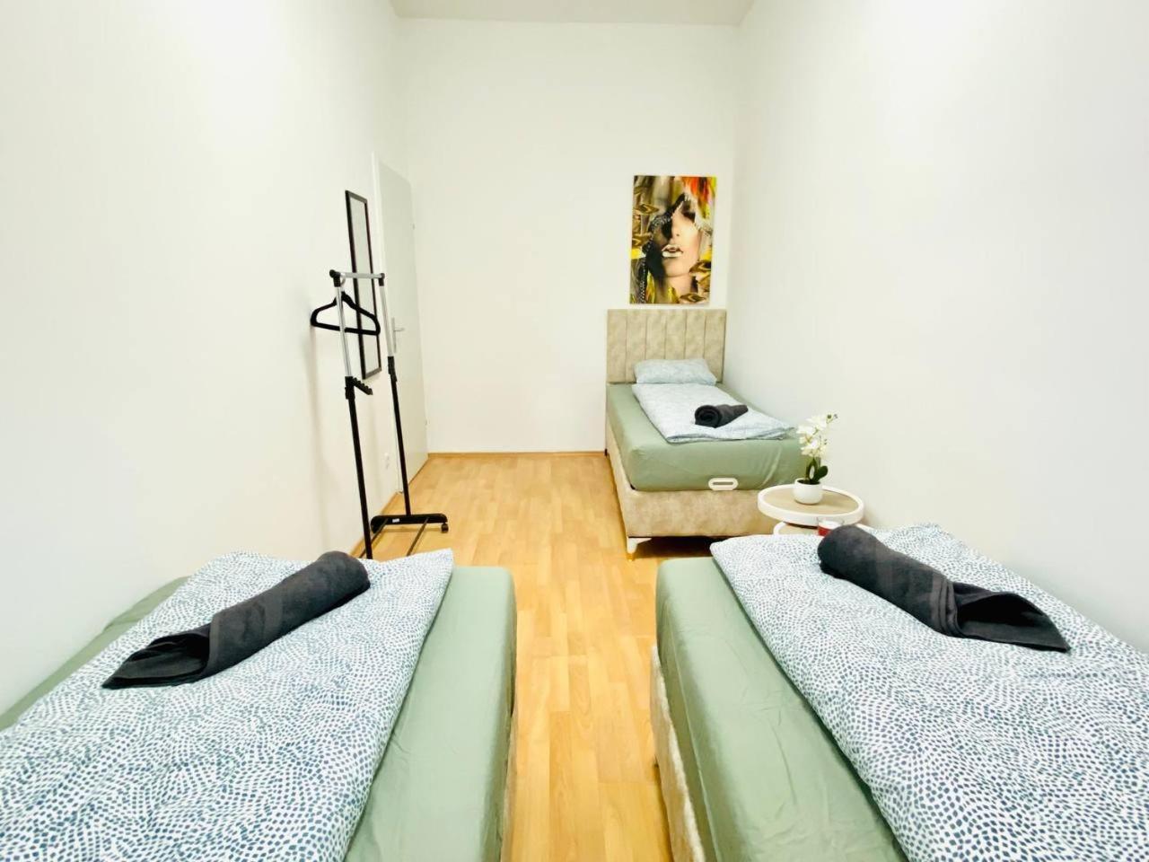 Comfortable Room In The 23Rd District Of Vienna Fr4 외부 사진