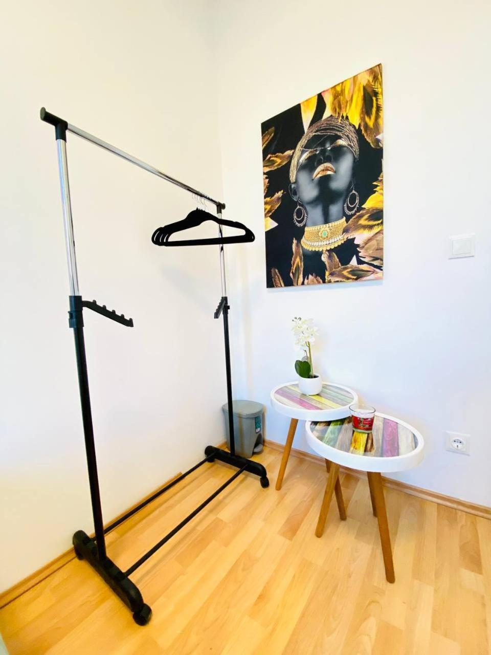 Comfortable Room In The 23Rd District Of Vienna Fr4 외부 사진