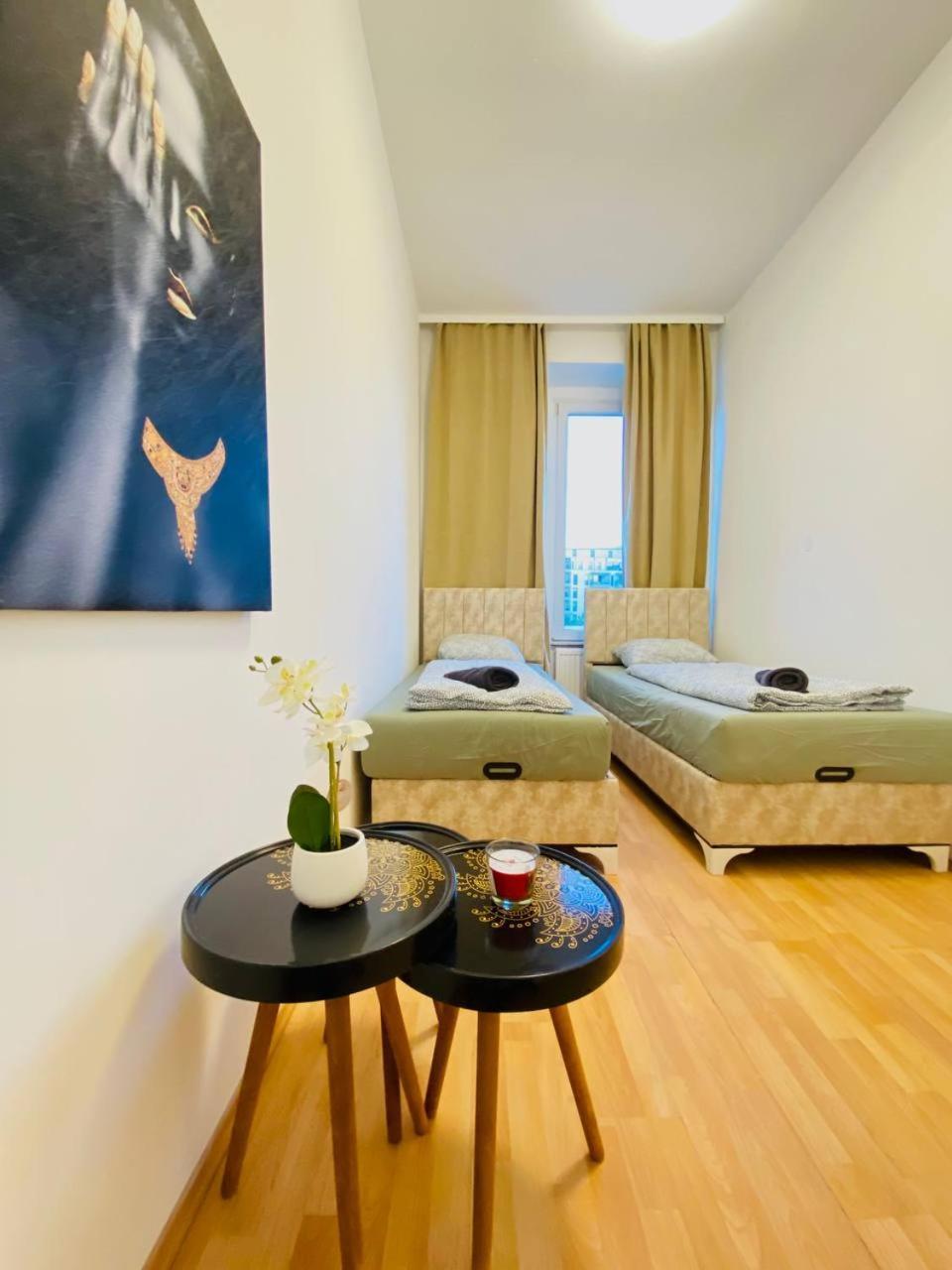 Comfortable Room In The 23Rd District Of Vienna Fr4 외부 사진