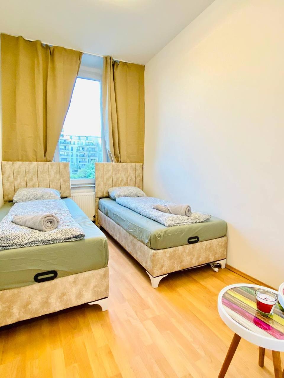 Comfortable Room In The 23Rd District Of Vienna Fr4 외부 사진